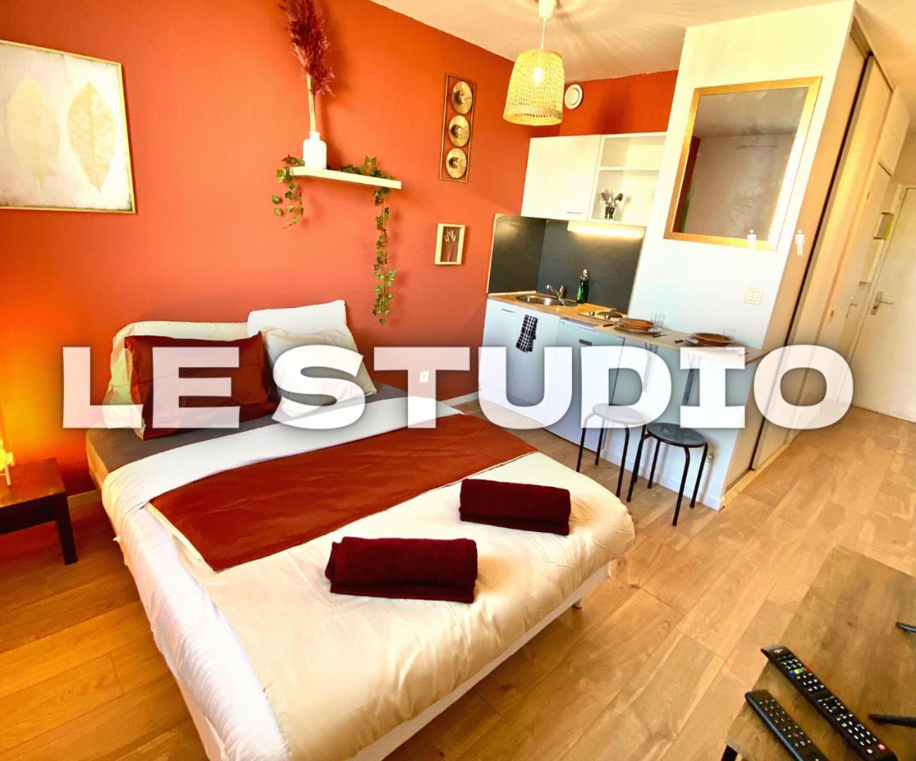 Splendide Studio Moderne - Proche Centre - Laverie Ним Экстерьер фото